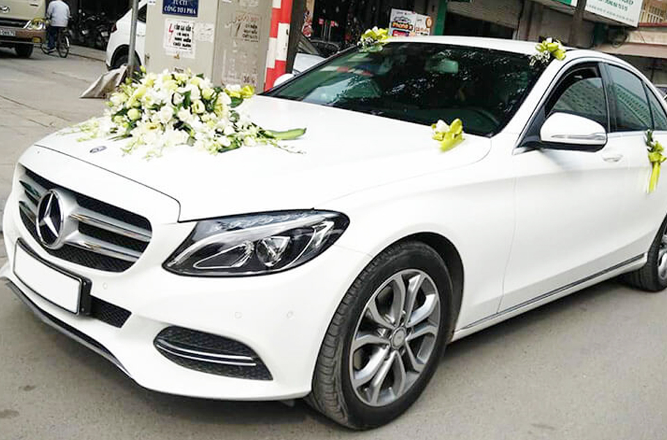 Xe cưới 4 chỗ - Mercedes C250